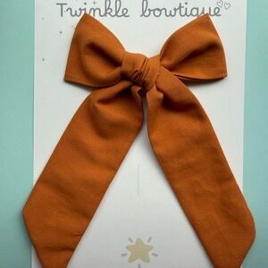 Maxi kid bow with clip